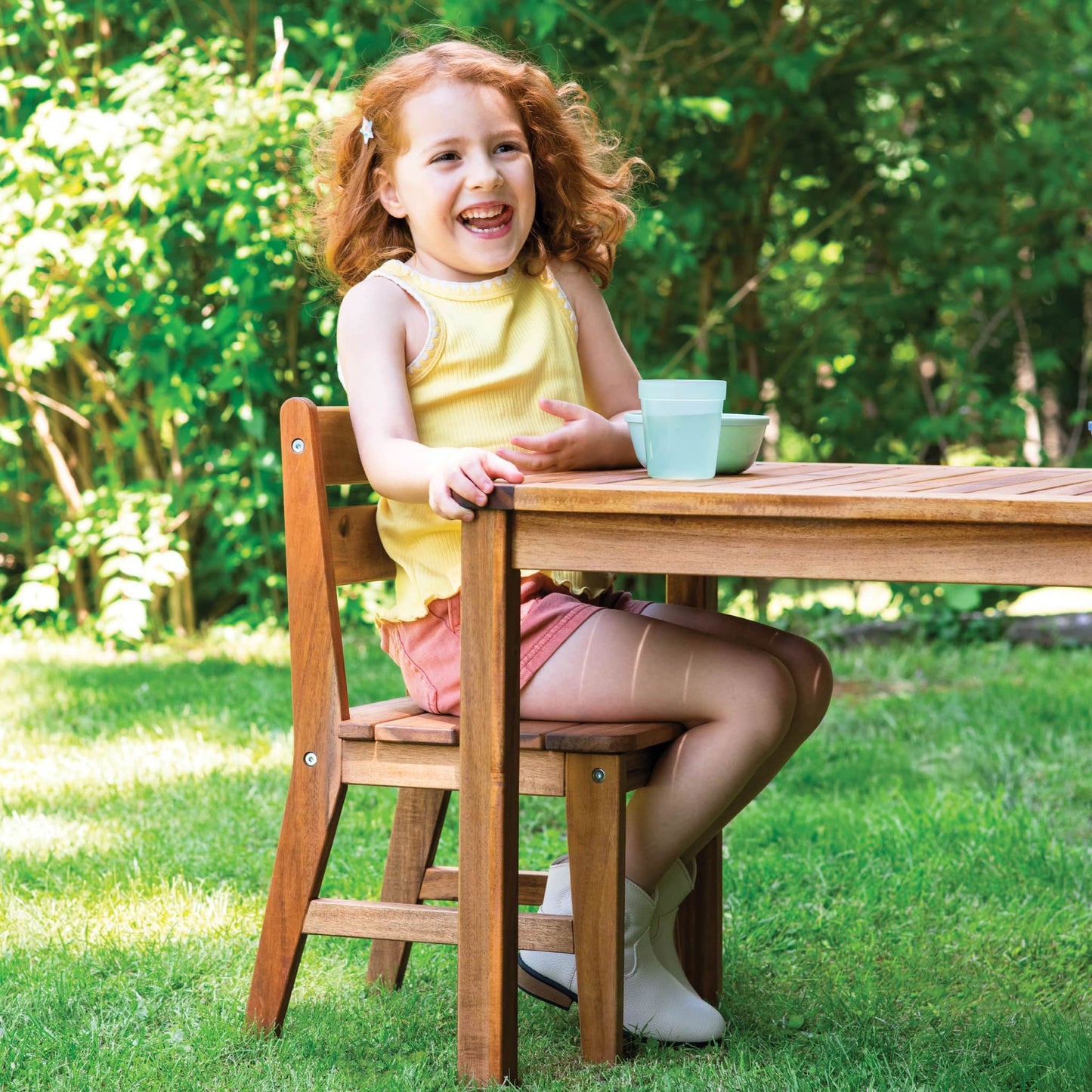 Acadia Outdoor Square Table and Chairs