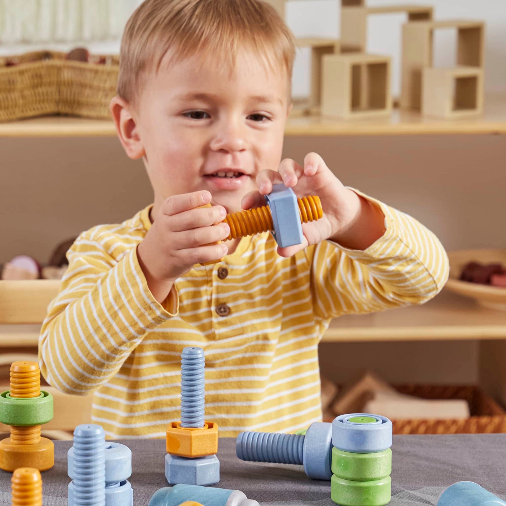 Twisty Tools - Nuts and Bolts Set - 84 pieces